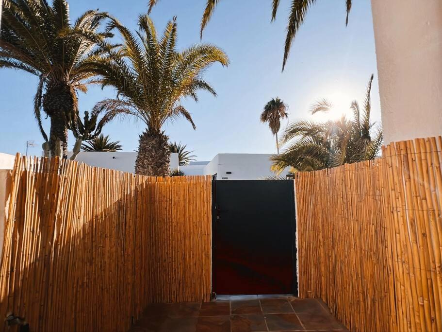 Rockbeach Bungalow Коста Тегисе Екстериор снимка