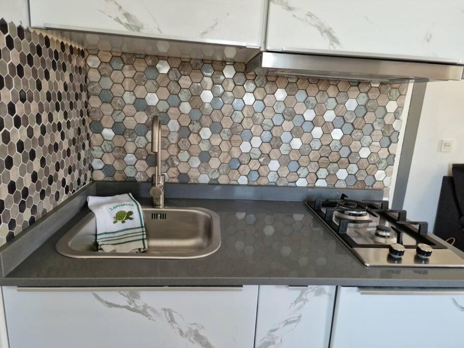 Rockbeach Bungalow Коста Тегисе Екстериор снимка