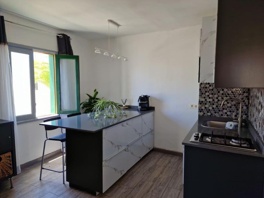 Rockbeach Bungalow Коста Тегисе Екстериор снимка